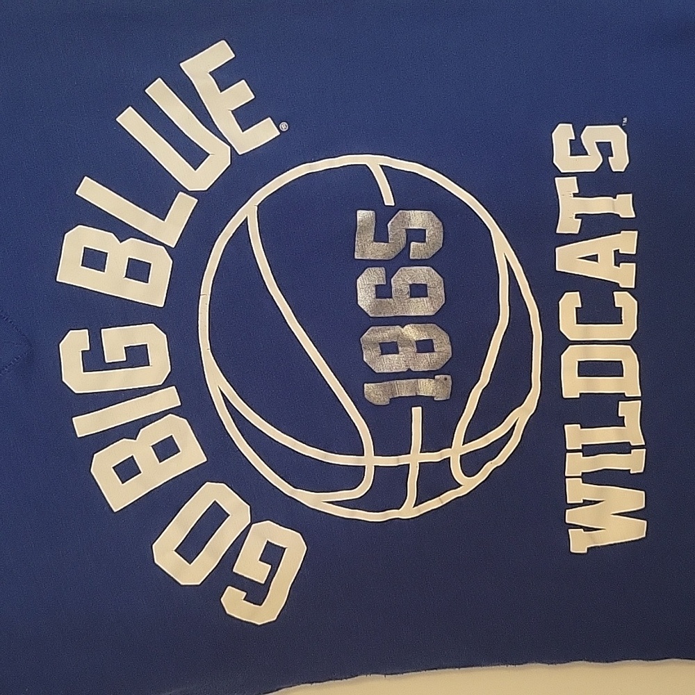 PINK University of Kentucky Tee - Picture 2 of 6